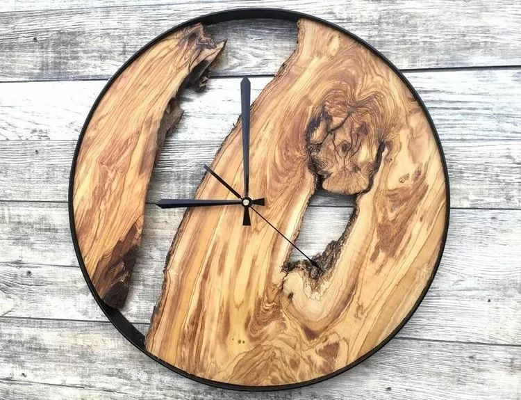 Horloge murale bois brut