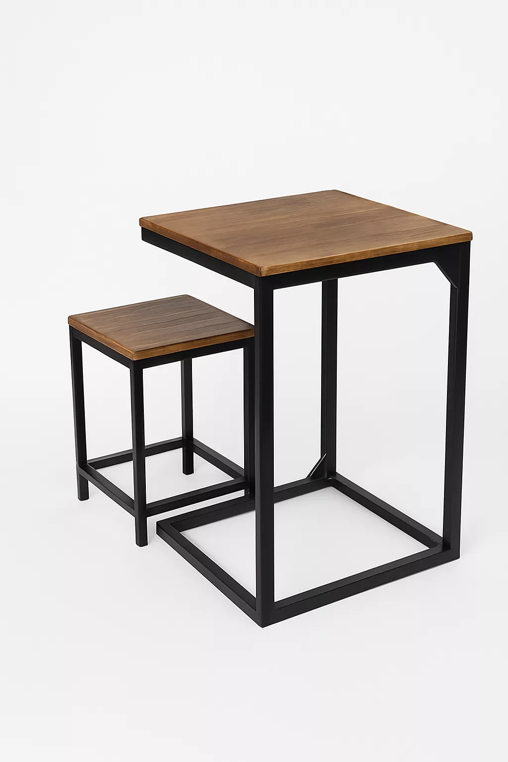 TABLE AVEC TABOURET