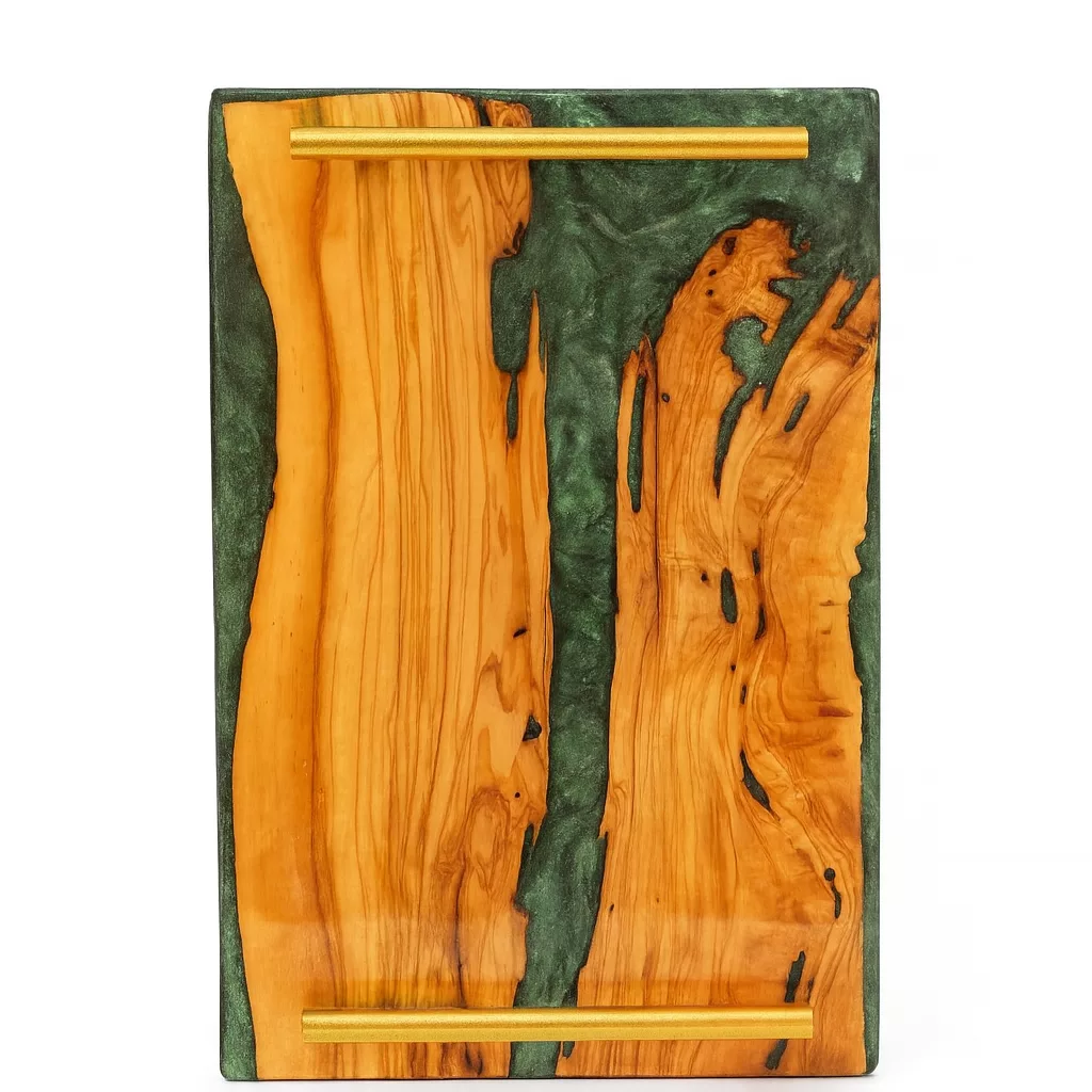 Plateau rectangulaire en bois et résine avec poignées dorées – Image 9