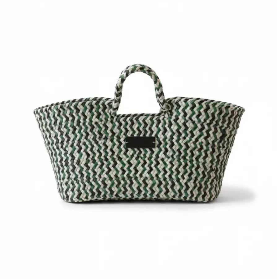 Couffin artisanal Tressé Vert & Blanc – Style Naturel