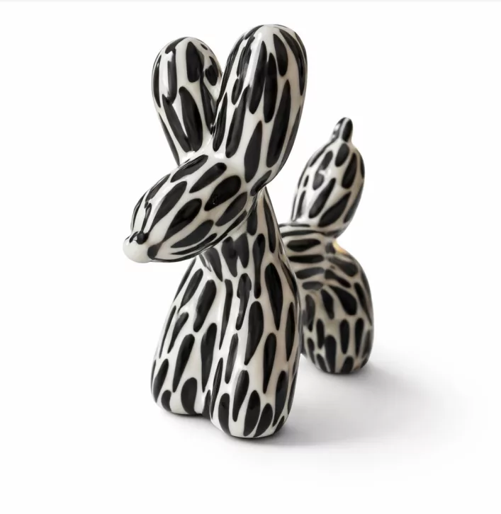Sculpture Balloon Dog noir et blanc en céramique - L 15 cm H 8 cm